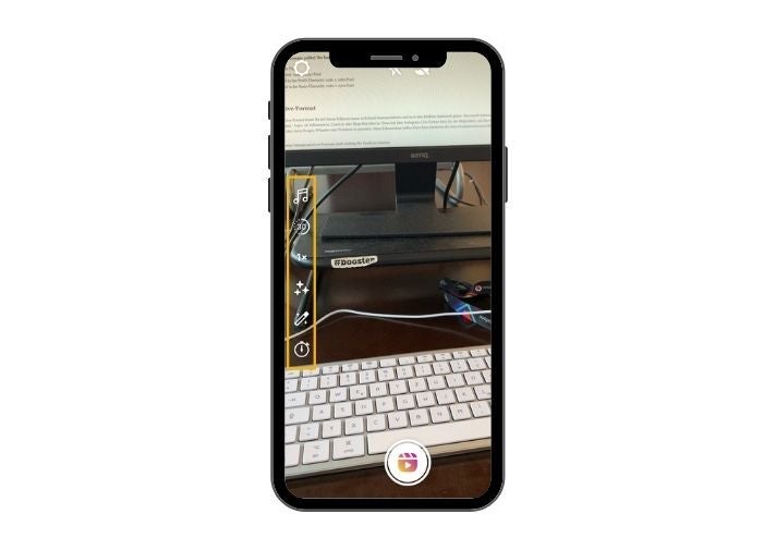 Screenshot of Instagram Reels recording mode