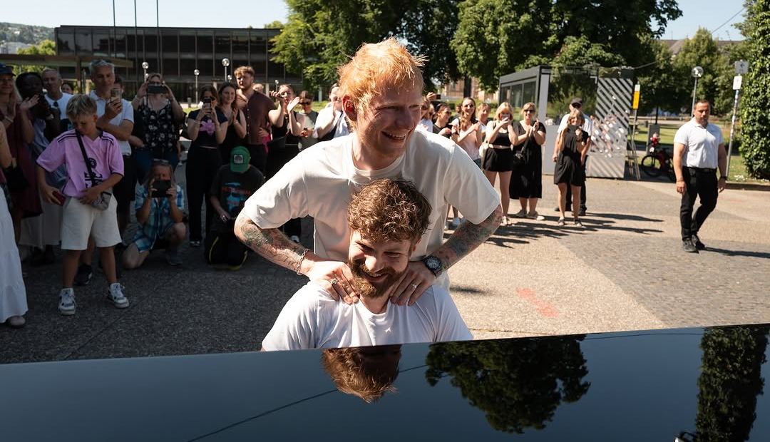 Ed Sheeran Emilio Piano (c) Mark Surridge 1080x620.jpg