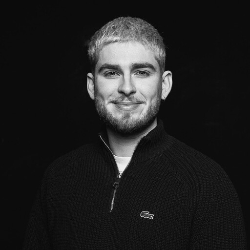 Jákob Somorjai Sales Manager OMR Reviews