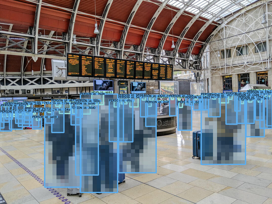 685a96ed7fe2dc7ae4da1afb_people counting in airport.jpg