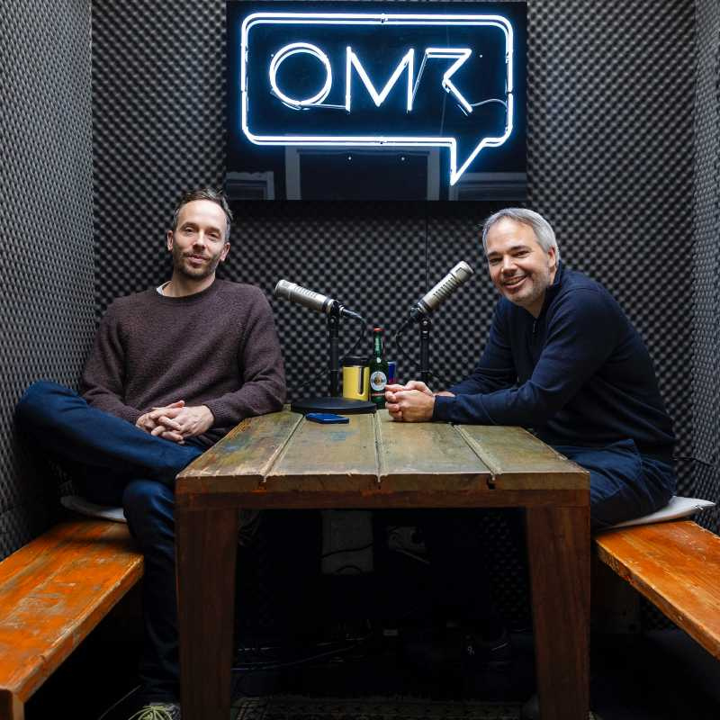 Er ist nicht zum ersten Mal im OMR Podcast zu Gast: Project-A-Gründer Florian Heinemann (rechts) ist einer der Stammgäste, die OMR-Gründer Philipp Westermeyer regelmäßig vor dem Mikro begrüßt. Foto: OMR