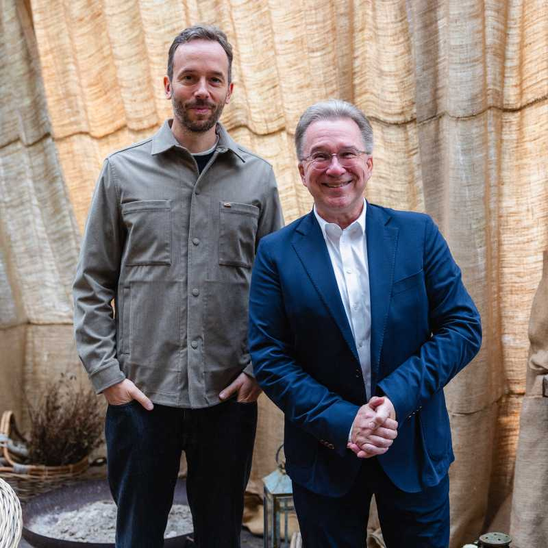 Philipp Westermeyer und Benedict Kober trafen sich im Rahmen einer Live-Aufnahme zum Gespräch. Foto: OMR