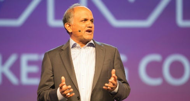 Adobes CEO Shantanu Narayen bei der Eröffnung des Adobe Summit in London (Foto: Adobe)