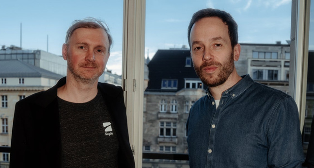Lukasz Gadowski und Philipp Westermeyer trafen sich zur Podcast-Aufnahme in Berlin. Foto: OMR
