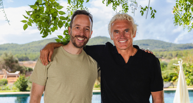 Interview auf Ibiza: Philipp Westermeyer und Bobby Dekeyser