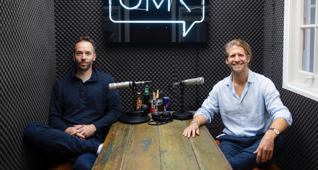 Philipp Westermeyer und Fabian Heilemann nach der Aufnahme des OMR Podcasts.