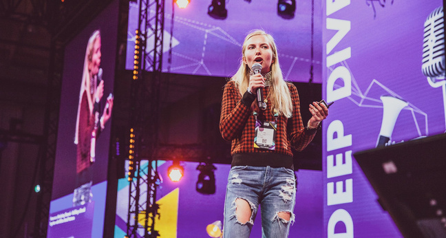 Sophie Trelles-Tvede; Speaker; ; B6 Expo Deep Dive Stage; Invisibobble