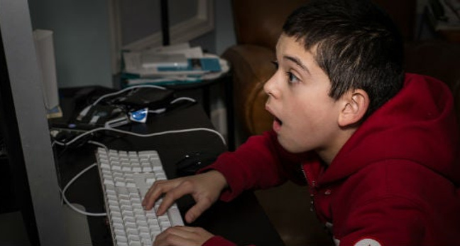 „Das... das... ist aber ein wirklich hässlicher Banner!“ (Foto: ransomtech / Flickr / CC BY-NC-SA 2.0 