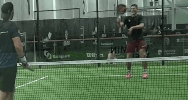 Padel begeistert (Ex-)Fußballstars und die Massen.