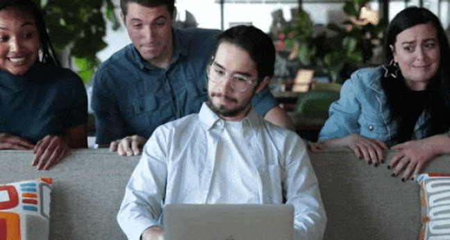 550_DMC-Social-Brand-Work-AUF