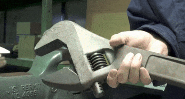 giant_wrench_550x287
