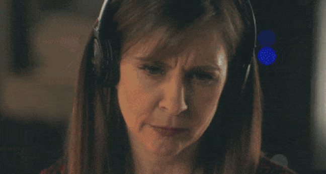 raised_eyebrow_headphones