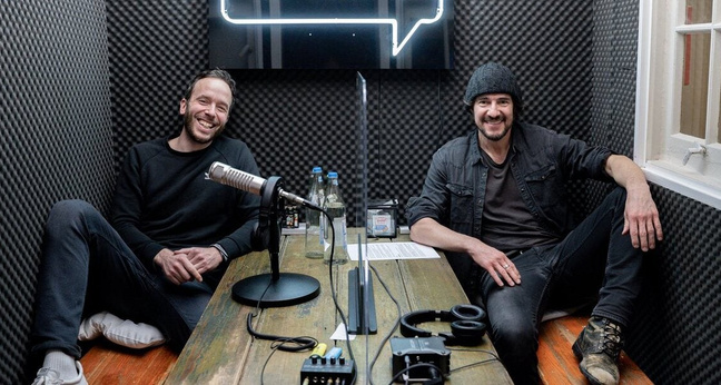 Thomas Hayo (r.) bei der Aufnahme für den OMR Podcast mit Philipp Westermeyer