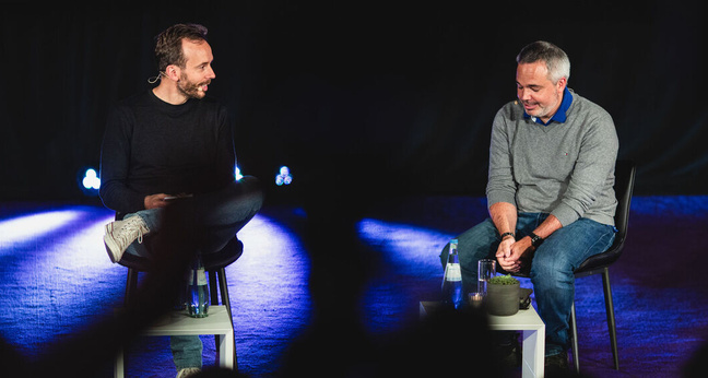 Philipp Westermeyer bei der OMR Podcast Live-Aufnahme mit Florian Heinemann, Foto: Ania Berak/Project A