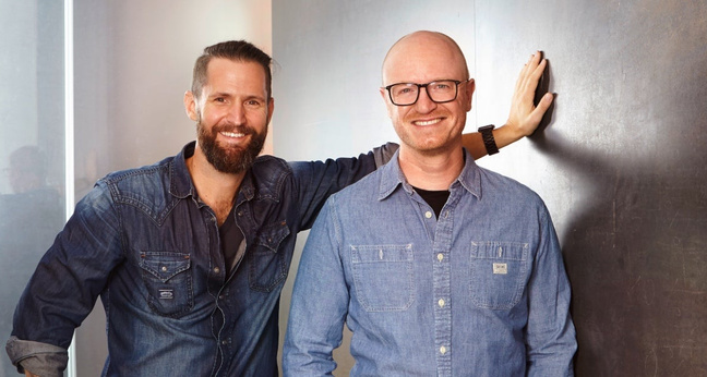 Pascal Hohmann und Clas Jelinek haben das Düsseldorfer Startup Storyflash gegründet. Foto: Storyflash