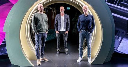 OMR Podcast-Gastgeber Philipp Westermeyer, McFit-Gründer Rainer Schaller und Co-Host Michael Trautmann