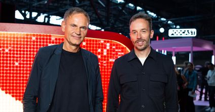 Volkswagen- und Porsche-CEO Oliver Blume und OMR-Gründer Philipp Westermeyer