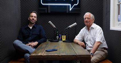 Unternehmer Horst Rahe (rechts) besuchte OMR-Gründer Philipp Westermeyer im Hamburger Studio