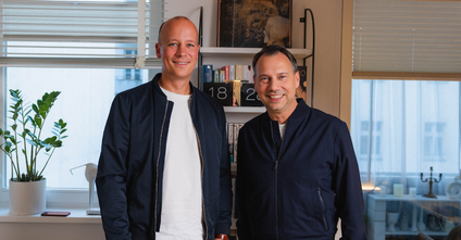 OMR-Redakteur Florian Rinke hat Sebastian Fitzek für die Aufnahme in Berlin getroffen. Foto: OMR