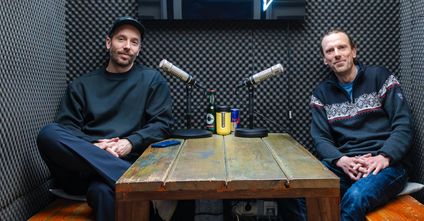 OMR-Gründer Philipp Westermeyer und Helsing-CTO Robert Fink nach der Aufnahme in Hamburg. Foto: OMR