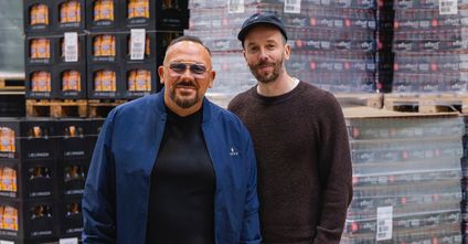 Die erste Aufnahme des OMR Podcasts mit Andreas W. Herb (l.) fand in Hamburg statt – nun folgte der Gegenbesuch von OMR-Gründer Philipp Westermeyer (r.) in Paderborn. Foto: OMR