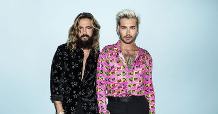 Gerade haben Bill Kaulitz (r.) und sein Zwillingsbruder Tom bei Spotify ihren eigenen Podcast über das Leben in L.A. gestartet. Im OMR Podcast berichtet Bill von seiner Karriere als Business-Person