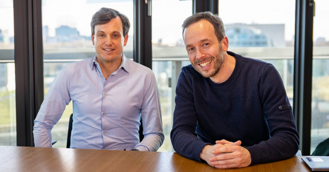 KKR-Europachef Philipp Freise und OMR-Gründer Philipp Westermeyer trafen sich Mitte März zur Podcast-Aufnahme in Berlin. Foto: Florian Rinke