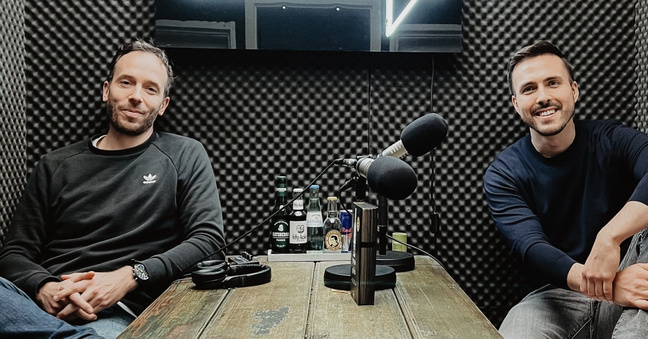 OMR-Gründer Philipp Westermeyer und Emma-Gründer Dennis Schmoltzi (von links). Foto: OMR