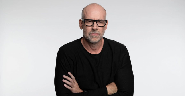 Scott Galloway ist Marketing-Professor ist zu Gast im OMR Podcast.