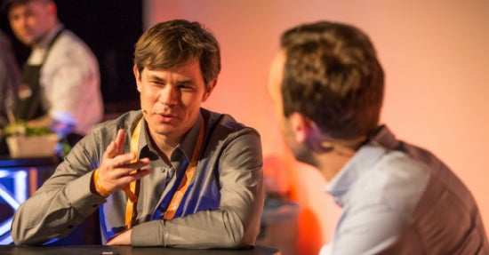 Peter Schilling (links) und Philipp Westermeyer im Interview bei der New Platform Advertising-Konferenz (Foto: Hannes Holtermann, Online Marketing Rockstars)