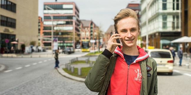 Charles Bahr Tubeconnect