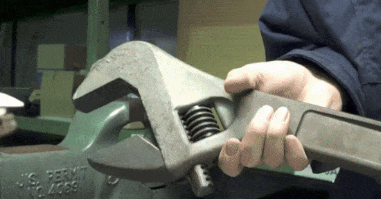 giant_wrench_550x287
