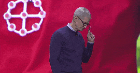 tim_cook_raising_finger2