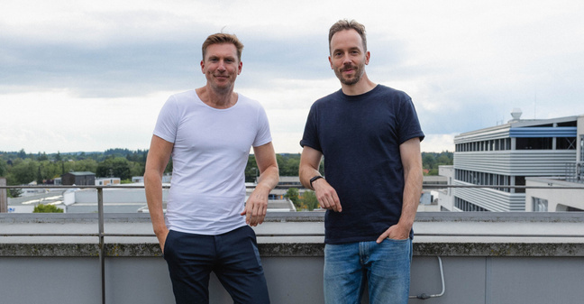 Clemens Fischer und Philipp Westermeyer nach der Podcast-Aufnahme in Gräfeling