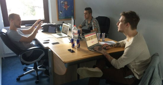 Die Gründer von Nqyer im „Office“. Jan Jatzkowski, Tobias Herzberg und Julian Mohr (v.l.).