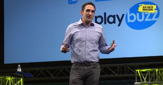 Shaul Olmert bei den Online Marketing Rockstars 2015 auf der Bühne