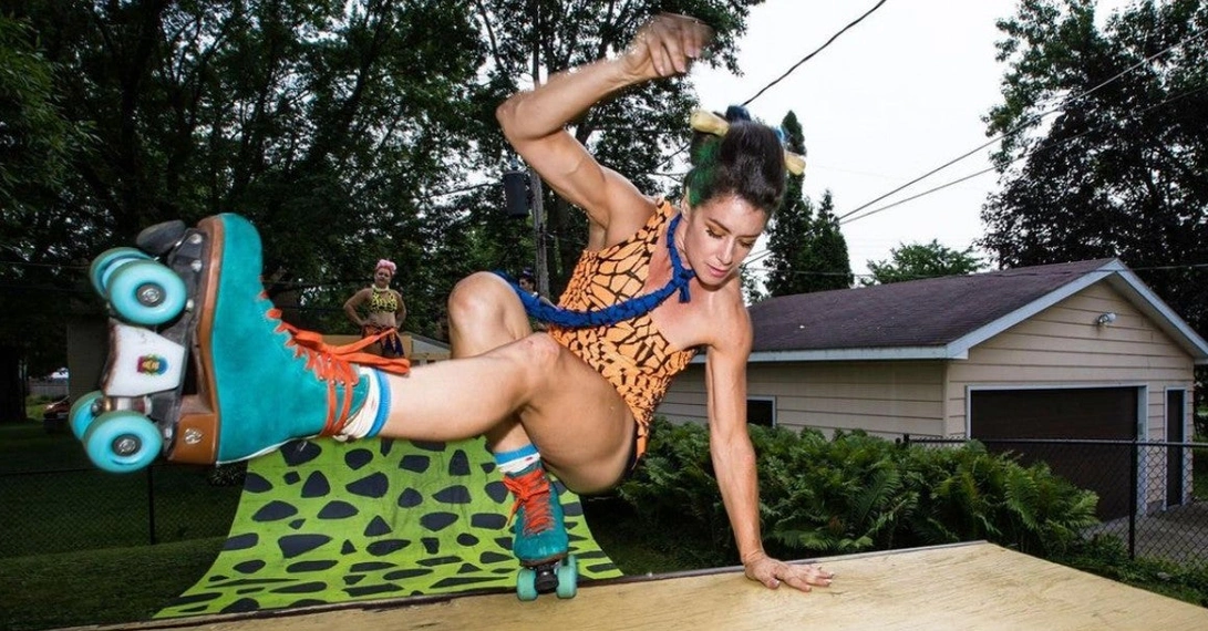 Michelle Steilen von Moxi Skates skatet auf einer Ramp. Quelle: Michelle Steilen/Instagram