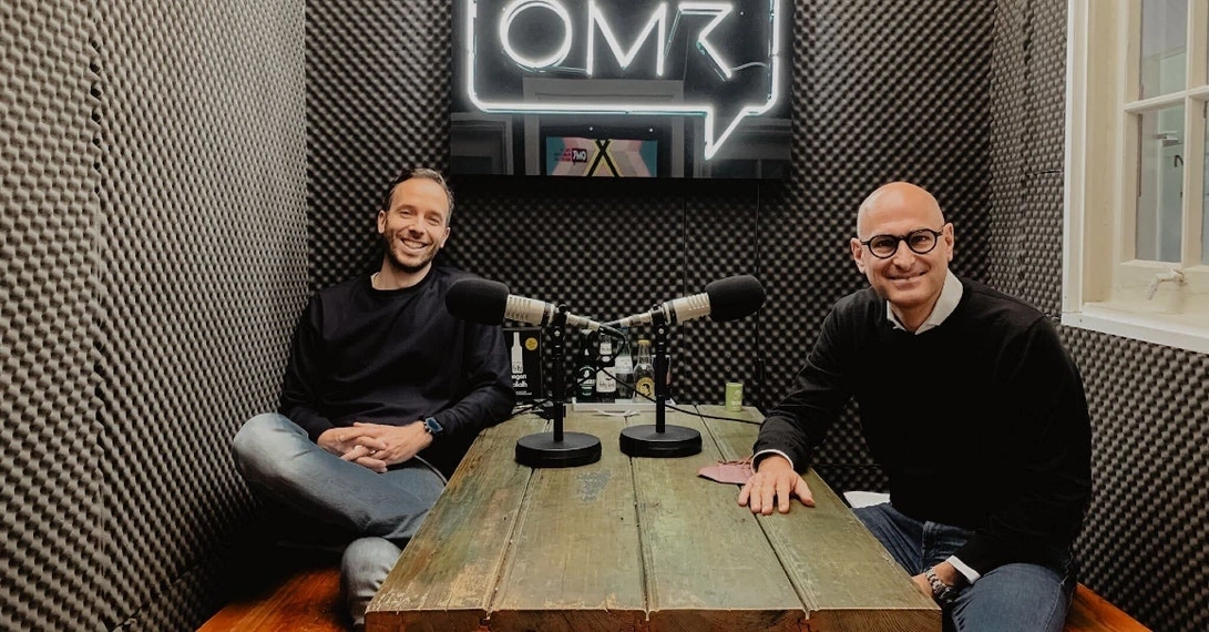 OMR-Gründer Philipp Westermeyer im Gespräch mit Looping-Group-Chef Dominik Wichmann.