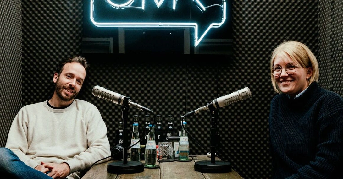 Anna Alex, Mitgründerin und CCO von Planetly bei der Aufnahme für den OMR Podcast in Hamburg