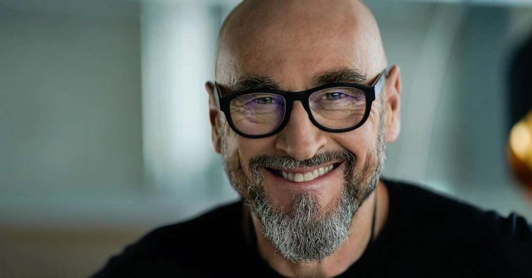 Erlebnis-Unternehmer Jochen Schweizer ist zu Gast im OMR Podcast. Foto: Jochen Schweizer