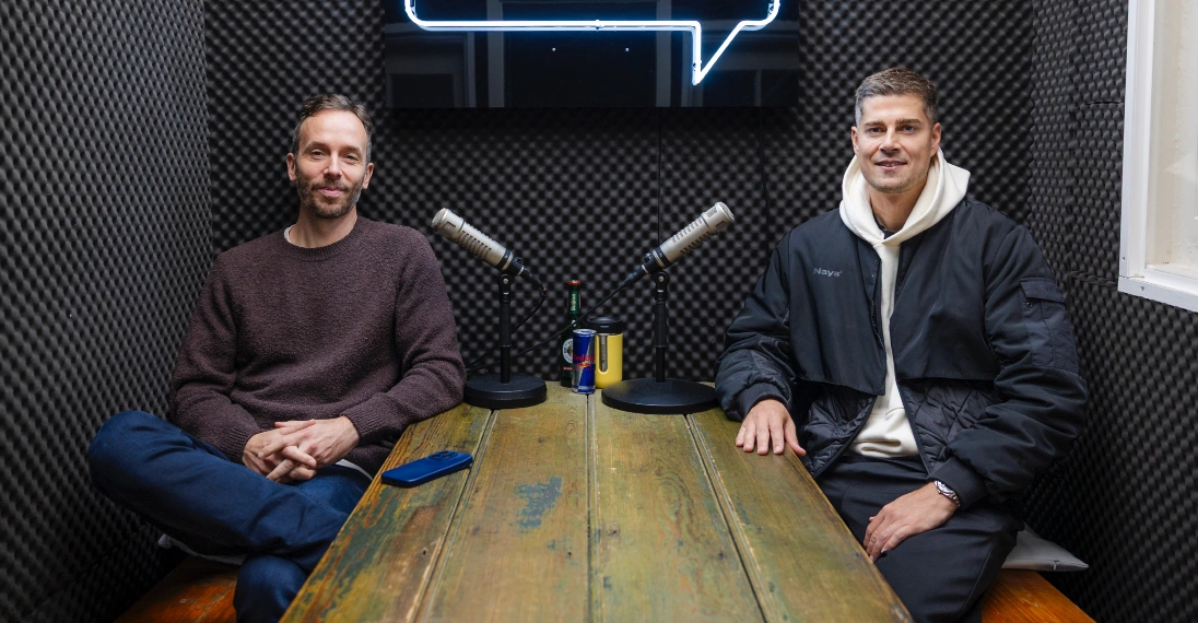 Dustin Schöne (r.) besuchte OMR-Gründer Philipp Westermeyer in Hamburg. Foto: OMR