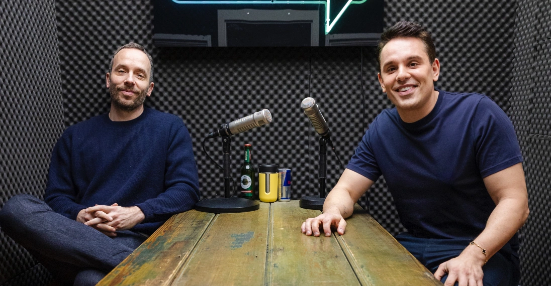 Philipp Westermeyer und Christian Angermayer (von links) trafen sich in Hamburg zum großen Podcast-Update. Foto: OMR