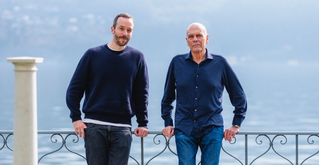 OMR-Gründer Philipp Westermeyer traf Unternehmer-Legende Peter Harf in dessen Villa am Comer See. Foto: OMR