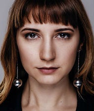 Nadja Bilek Holymesh OMR18