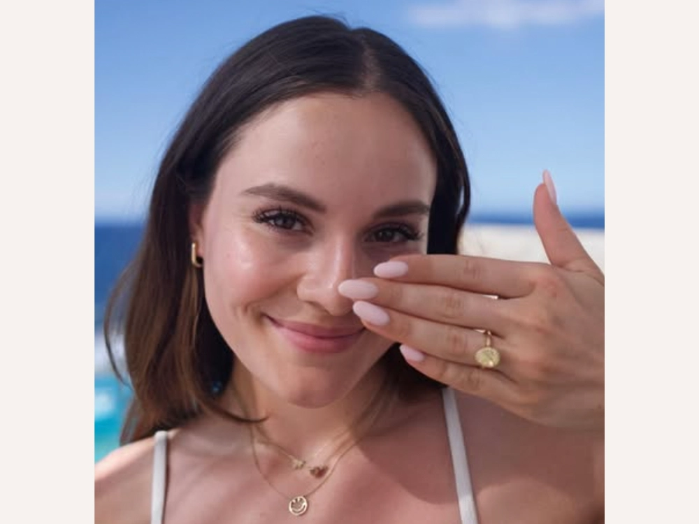 Holly Ramsay head shot