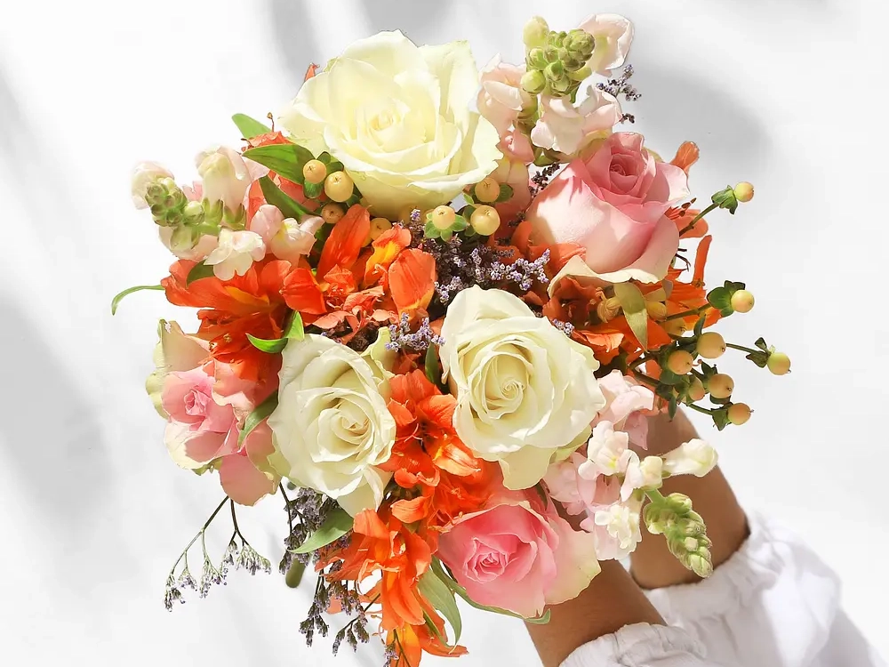 Romantic autumn wedding bouquet