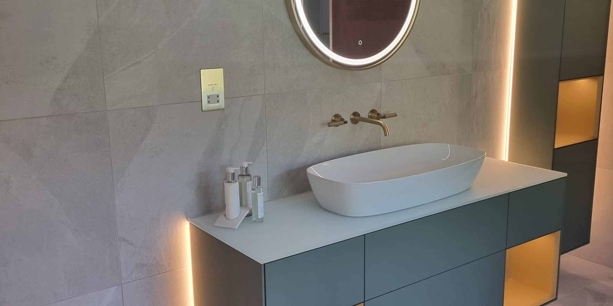 Cover Image for Master bathroom refurbishment Oldham