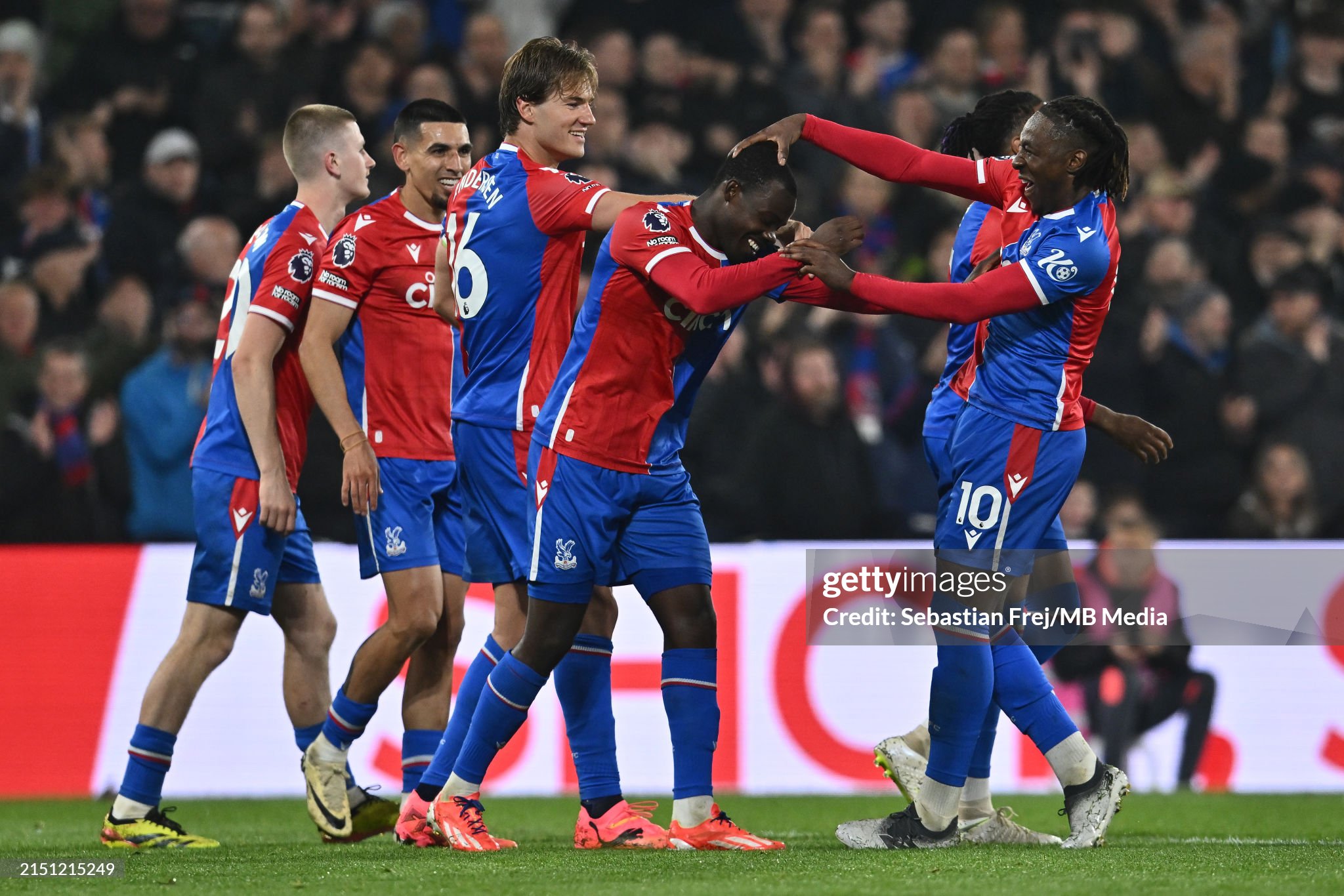 Crystal Palace look to make it six unbeaten as they take on Wolves